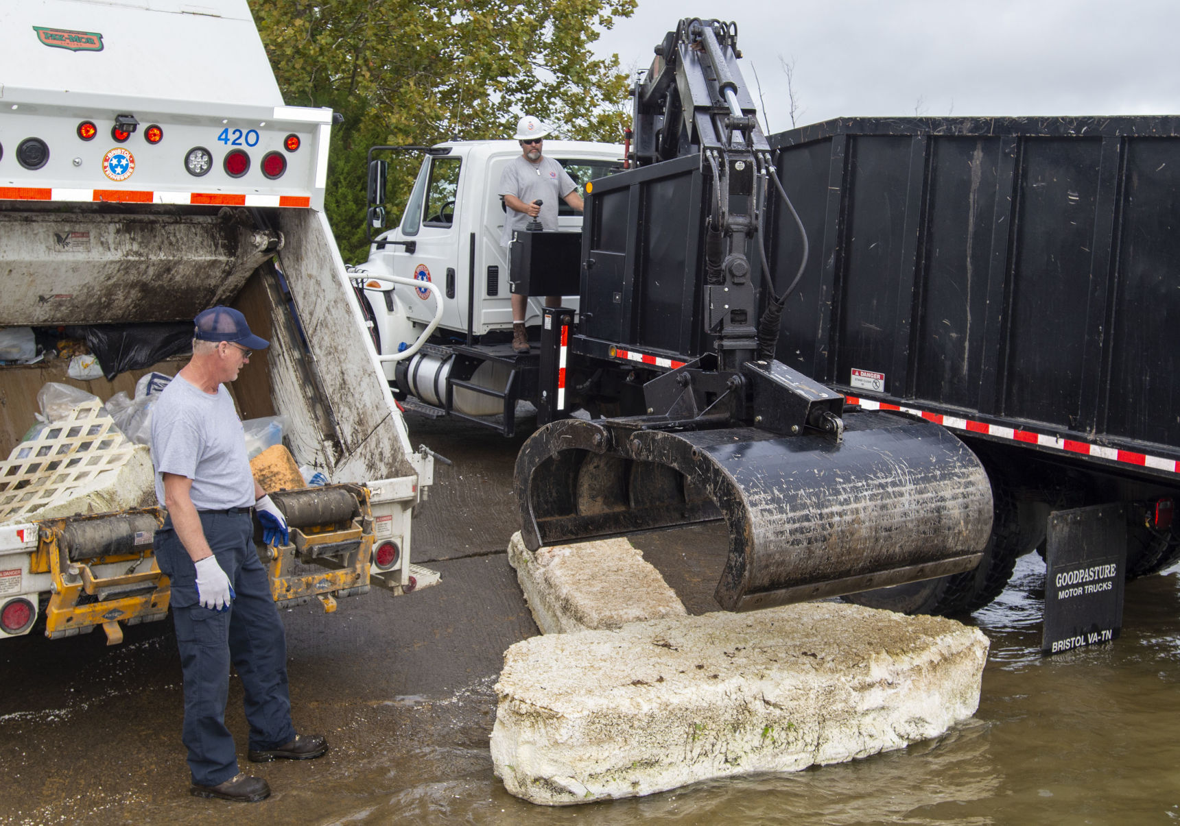 South Holston Lake Cleanup 04